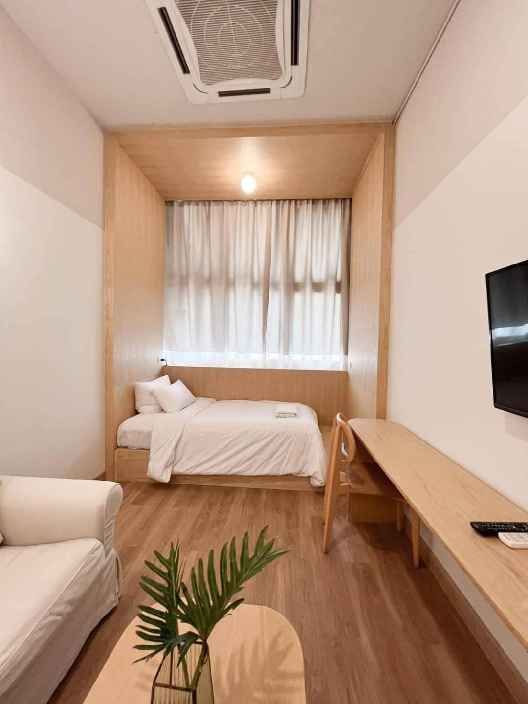 La Moon House Ξενοδοχείο Salaya Εξωτερικό φωτογραφία