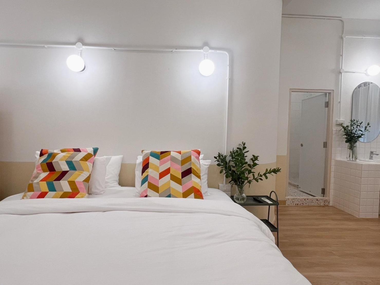 La Moon House Ξενοδοχείο Salaya Εξωτερικό φωτογραφία