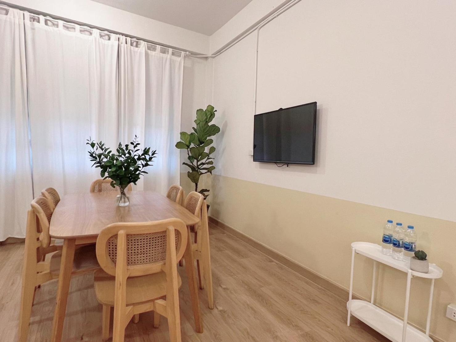 La Moon House Ξενοδοχείο Salaya Εξωτερικό φωτογραφία
